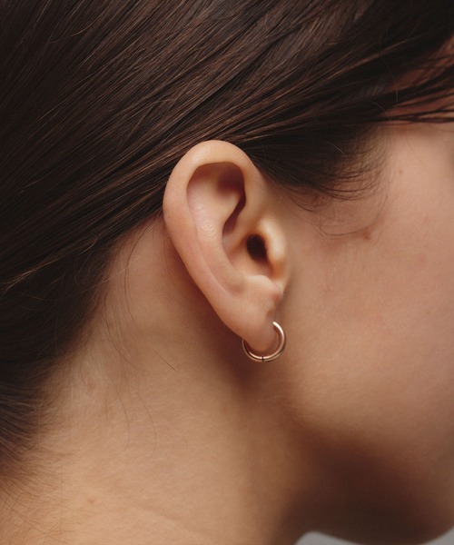 CENE(セネ)の「【CENE】セネ/ワンタッチループピアス12mm(ピアス(両耳用)・レディース・シルバー/ピンクゴールド/ゴールド・FREE)」の3枚目の写真