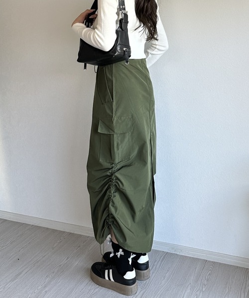 Silly（シリー）の「【レトロコーデに♪】ボリュームソールジャーマンスニーカー（スニーカー・レディース・ブラック/ホワイト・LARGE/SMALL/MEDIUM）」の17枚目の写真