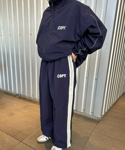 SOUNDSGOOOOD(サウンズグッド)の「【SOUNDS GOOOOD / サウンズグッド】リフレクタープリントナイロンzipジャケット(ナイロンジャケット・メンズ・チャコールグレー/ネイビー・ONE SIZE)」の5枚目の写真