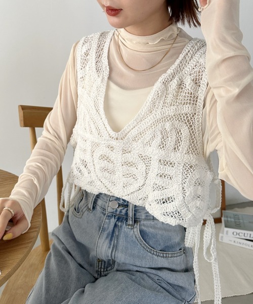 CLEA（クレア）の「コットンクロシェレースアップレイヤードベスト（ベスト・レディース・アイボリー/ホワイト・FREE）」の9枚目の写真