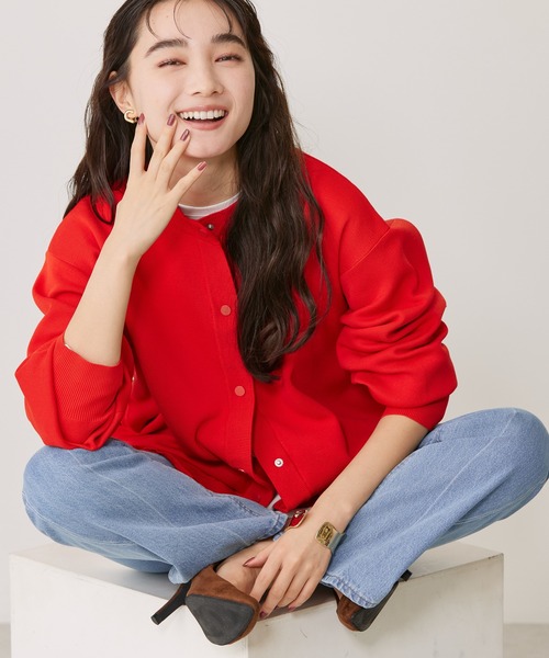 AMERICAN HOLIC（アメリカンホリック）の「エコカルットクルーネックカーディガン<エコ・軽い・ニット>（カーディガン/ボレロ・レディース・ブルー/レッド/オフホワイト/ブラック・L/M）」の4枚目の写真