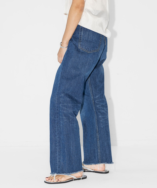 Bonum ボナム フロントタックワイドパンツ デニム Bonum（ボナム）の「フロントタックワイドパンツ（デニムパンツ