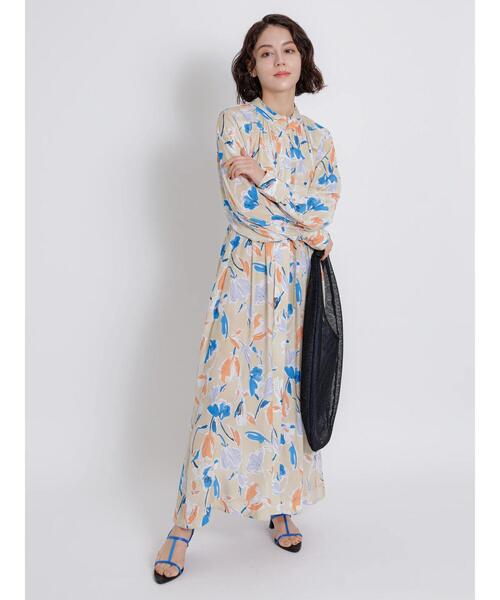 Te chichi CLASSIC(テチチクラシック)の「【ipeker】プリントハイネックワンピース(ワンピース・レディース・ベージュ/ブラック・F)」の4枚目の写真