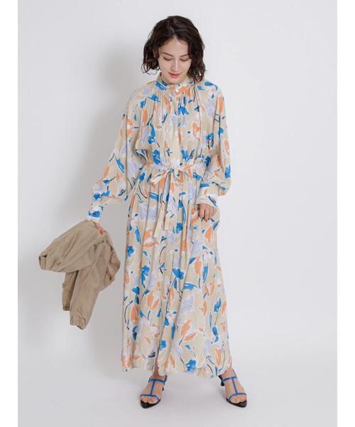 Te chichi CLASSIC(テチチクラシック)の「【ipeker】プリントハイネックワンピース(ワンピース・レディース・ベージュ/ブラック・F)」の7枚目の写真