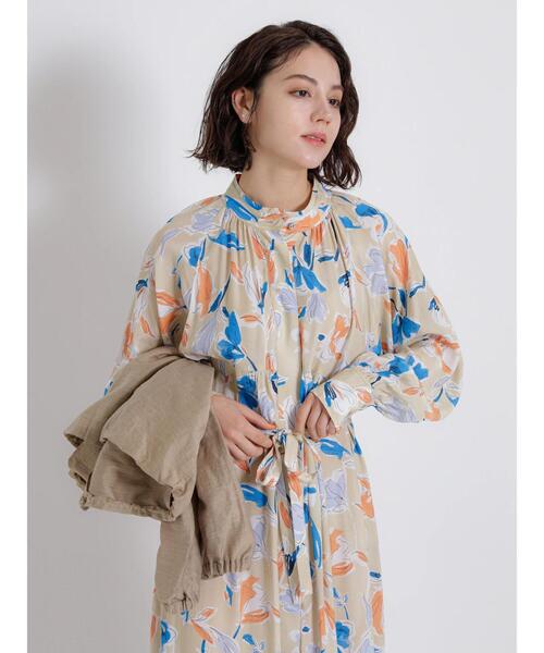 Te chichi CLASSIC(テチチクラシック)の「【ipeker】プリントハイネックワンピース(ワンピース・レディース・ベージュ/ブラック・F)」の14枚目の写真