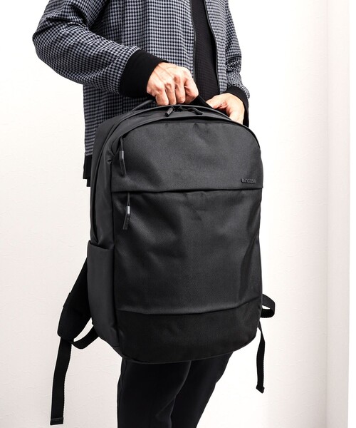 incase(インケース)の「【Incase/インケース】CITY BALLISTIC P1680D (137233053003)(バックパック/リュック・メンズ・ブラック・FREE)」の4枚目の写真