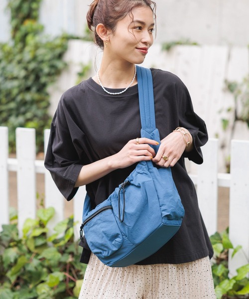 studio CLIP(スタディオクリップ)の「からだ喜ぶポケットショルダー(ショルダーバッグ・レディース・ブラック/オフホワイト/グリーン/ピンク/ブルー・FREE)」の17枚目の写真