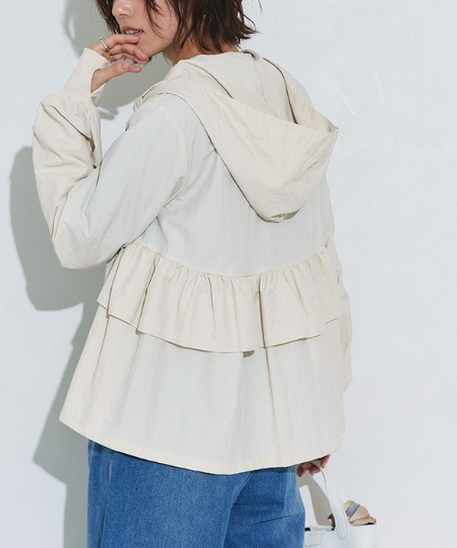 Pierrot（ピエロ）の「UVカットバックフリルパーカー（パーカー・レディース・アイボリー/ライトベージュ/ネイビー/ブラック・L/M）」の22枚目の写真