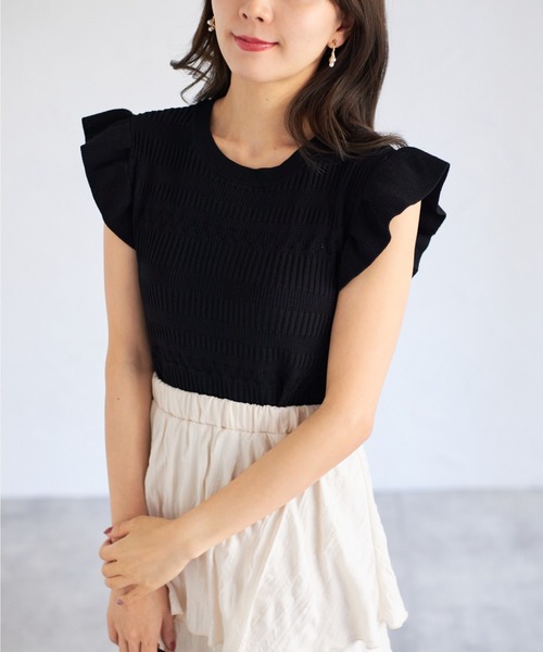 tocco closet(トッコ クローゼット)の「【ZOZO限定】フリルスリーブ透かし編みトップス(Tシャツ/カットソー・レディース・ブラック/オフホワイト・M)」の2枚目の写真