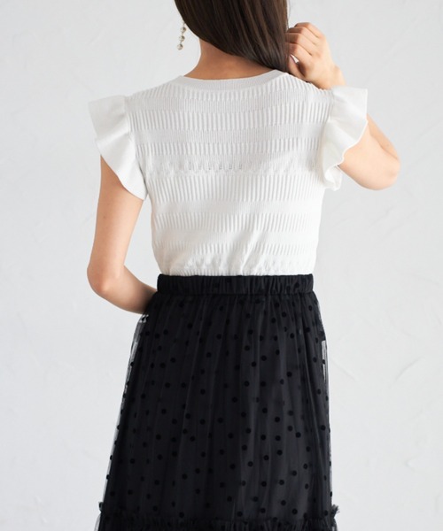 tocco closet(トッコ クローゼット)の「【ZOZO限定】フリルスリーブ透かし編みトップス(Tシャツ/カットソー・レディース・ブラック/オフホワイト・M)」の11枚目の写真