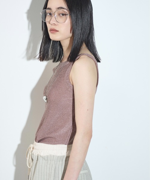 THE YOn（ザヨン）の「2WAYグリッターアシンメトリーアメスリタンク（タンクトップ・レディース・ブラック/アイボリー/レモンイエロー/ブラウン・FREE）」の19枚目の写真