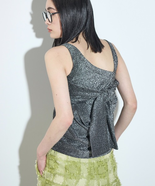 THE YOn（ザヨン）の「2WAYグリッターアシンメトリーアメスリタンク（タンクトップ・レディース・ブラック/アイボリー/レモンイエロー/ブラウン・FREE）」の16枚目の写真