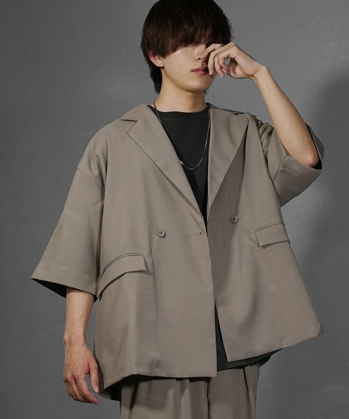 MinoriTY（マイノリティ）の「【MinoriTY】さら艶5分袖テーラードジャケット メンズ ジャケット ビッグシルエット オーバーサイズ 半袖 5分袖 ライトアウター 無地 韓国 ファッション ブラック ベージュ グレー ブルー 秋服 夏服（テーラードジャケット・メンズ・グレー/ブラック/ブルー/ベージュ・S/M/L）」の16枚目の写真