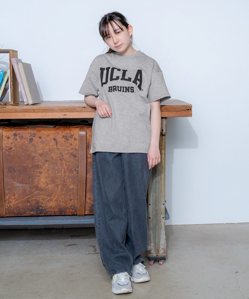 UCLA（ユーシーエルエー）の「【大人向けサイズあり】【UCLA】コットン・フロントUCLAロゴ半袖Tシャツ（Tシャツ/カットソー・キッズ・グレー/ライトブルー/ホワイト・160cm/170cm/140cm/150cm）」の4枚目の写真
