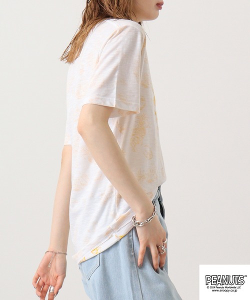PEANUTS（ピーナッツ）の「PEANUTSスラブ天竺パイナップル柄Tシャツ　半袖（Tシャツ/カットソー・メンズ・ホワイト×イエロー/ホワイト×ネイビー/ホワイト×グリーン・LL/M/L）」の4枚目の写真