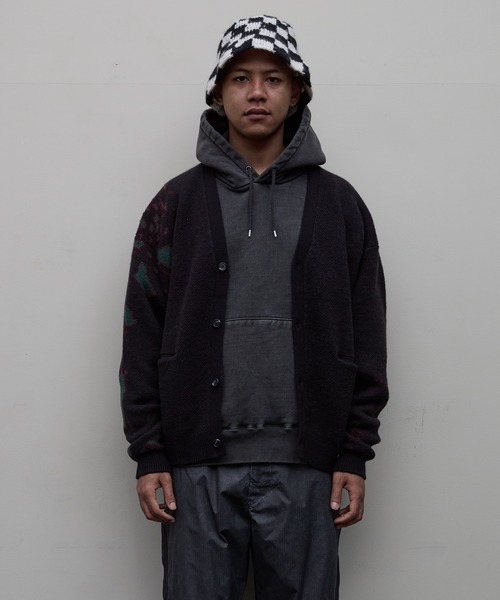 bal（バル）の「【BAL（バル）/2024秋冬】JACQUARD WOOL CARDIGAN（カーディガン/ボレロ・メンズ・ブラック/チャコール・1/3/2）」の3枚目の写真