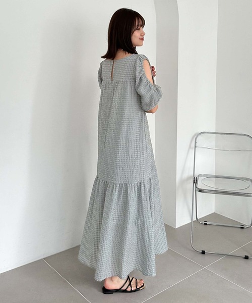 archives（アルシーヴ）の「ショルダーシャーリングティアードワンピース（ワンピース・レディース・ブラック/オフホワイト/グリーン・MEDIUM）」の8枚目の写真