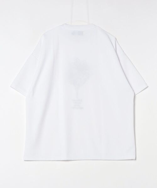 Mac-House(マックハウス)の「ワイドシルエット花柄刺繍ショートスリーブTシャツ(Tシャツ/カットソー・メンズ・チャコールグレー/ホワイト・M/L)」の4枚目の写真