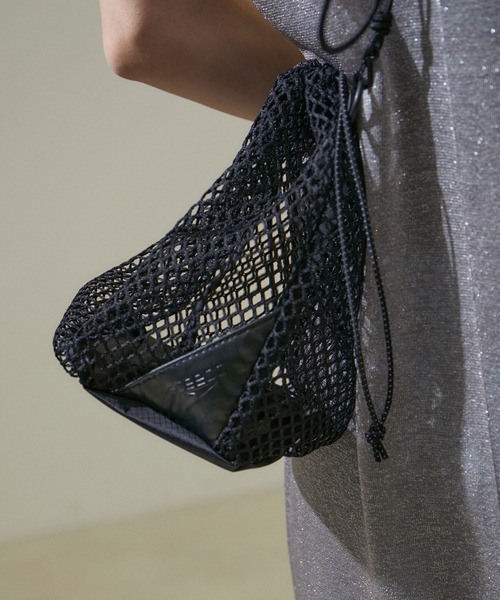 Speedo（スピード）の「【Water Side】【Speedo（スピード）】Voyage Mesh Purse Bag（ショルダーバッグ・レディース・ブラック・FREE）」の6枚目の写真