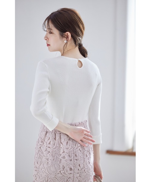 tocco closet(トッコ クローゼット)の「2WAYレース襟付き袖口パール装飾リブニットプルオーバー(ニット/セーター・レディース・オフホワイト/ブラック/ネイビー・M)」の9枚目の写真