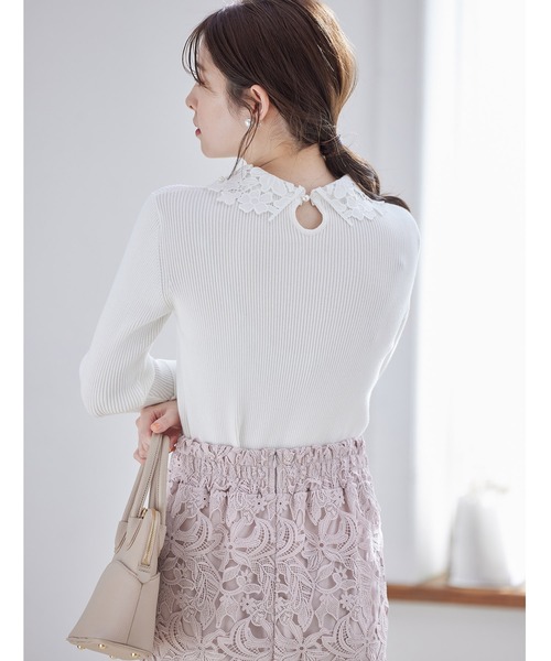 tocco closet(トッコ クローゼット)の「2WAYレース襟付き袖口パール装飾リブニットプルオーバー(ニット/セーター・レディース・オフホワイト/ブラック/ネイビー・M)」の7枚目の写真