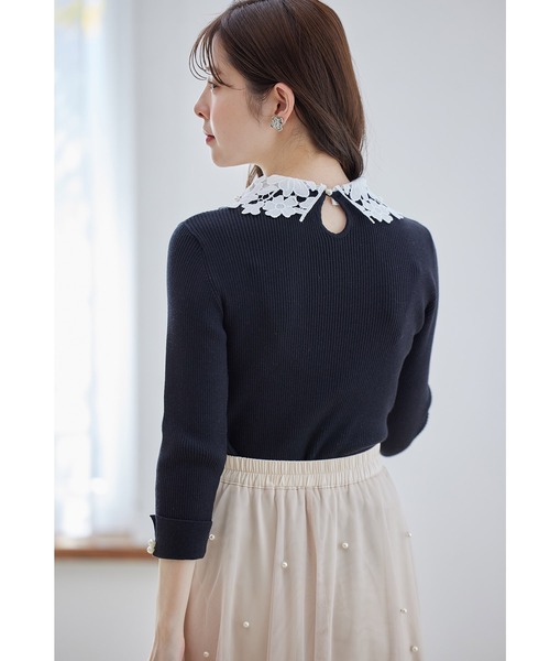 tocco closet(トッコ クローゼット)の「2WAYレース襟付き袖口パール装飾リブニットプルオーバー(ニット/セーター・レディース・オフホワイト/ブラック/ネイビー・M)」の13枚目の写真