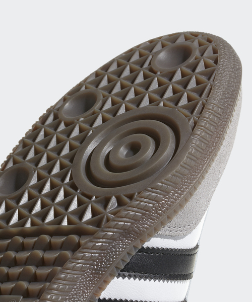 adidas（アディダス）の「ADIDAS SAMBA OG BSZ08（スニーカー・メンズ・ホワイト/ブラック・26cm/27cm/28cm/28.5cm/25.5cm/26.5cm/27.5cm）」の14枚目の写真