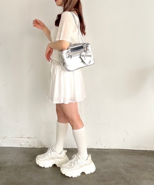 OLIVE des OLIVE(オリーブデオリーブ)の「メニーリボンレイヤードシアニット(ニット/セーター・レディース・ライトグレー/ブラック/オフホワイト・FREE)」の19枚目の写真
