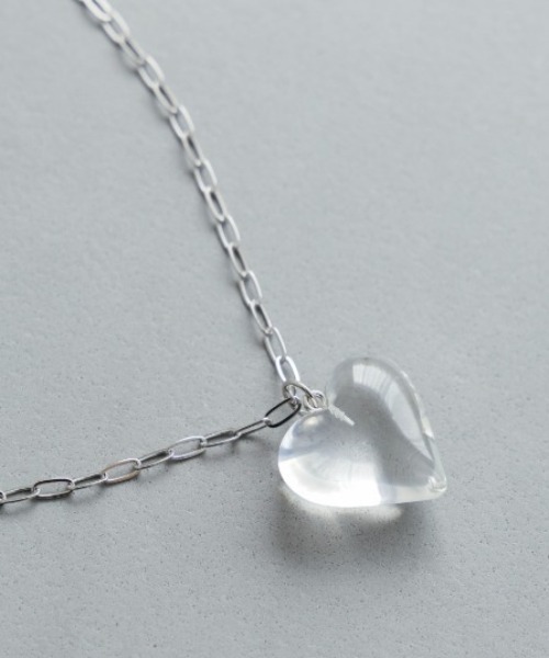 ANU（アヌ）の「clear heart necklace - クリアハートネックレス（ネックレス・レディース・クリア/ブルー・FREE）」の11枚目の写真