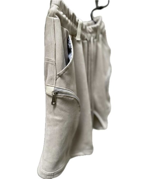 FranCisT_MOR.K.S.（フランシストモークス）の「FranCisT_MOR.K.S./フランシスト モークス/HI-TENSION FAKE SUEDE DEVICE CARGO SHORTS（その他パンツ・メンズ・オフホワイト/ブラック・2/3/4）」の3枚目の写真