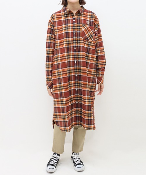 KRIFF MAYER Lady's Collection(クリフメイヤーレディースコレクション)の「ビエラチェックシャツワンピ(ワンピース・レディース・カラフル/レッド/ナチュラル/ネイビー/チャコール・LARGE/MEDIUM)」の8枚目の写真