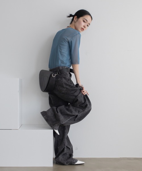 VACANCY（ヴァカンシー）の「トライアングルベルトショルダーバック