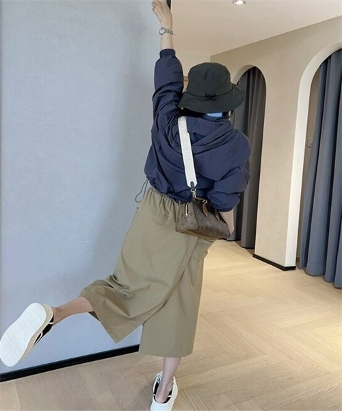 Dream garden(ドリームガーデン)の「スカート見えワイドパンツ(その他パンツ・レディース・ダークネイビー/カーキ・M/L/XL)」の7枚目の写真