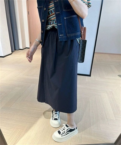 Dream garden(ドリームガーデン)の「スカート見えワイドパンツ(その他パンツ・レディース・ダークネイビー/カーキ・M/L/XL)」の10枚目の写真