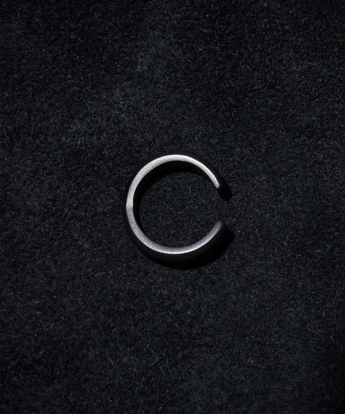 IVXLCDM（アイヴィーエックスエルシーディエム）の「IVXLCDM アイブイエックスエルシーディーエム / X EAR CUFF / エックスイヤーカフ / IVX-A552-BK（イヤーカフ・メンズ・ブラック・FREE）」の3枚目の写真