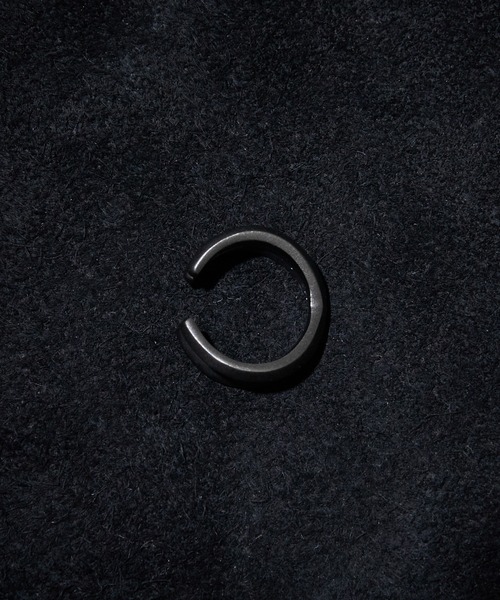 IVXLCDM（アイヴィーエックスエルシーディエム）の「IVXLCDM アイブイエックスエルシーディーエム / X EAR CUFF / エックスイヤーカフ / IVX-A552-BK（イヤーカフ・メンズ・ブラック・FREE）」の4枚目の写真