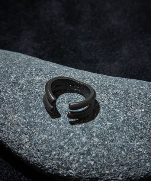 IVXLCDM（アイヴィーエックスエルシーディエム）の「IVXLCDM アイブイエックスエルシーディーエム / X EAR CUFF / エックスイヤーカフ / IVX-A552-BK（イヤーカフ・メンズ・ブラック・FREE）」の5枚目の写真