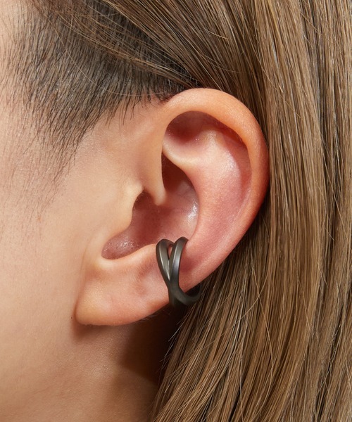 IVXLCDM（アイヴィーエックスエルシーディエム）の「IVXLCDM アイブイエックスエルシーディーエム / X EAR CUFF / エックスイヤーカフ / IVX-A552-BK（イヤーカフ・メンズ・ブラック・FREE）」の8枚目の写真
