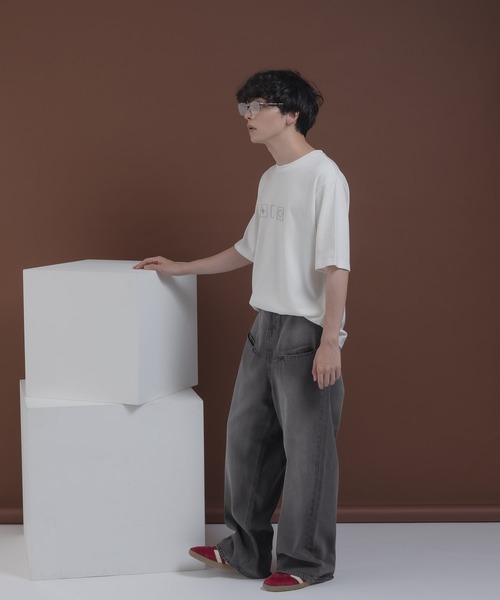 MUHET（ミュエータ）の「スラッシュポケットデニムパンツ（デニムパンツ・レディース・チャコールグレー/ライトインディゴブルー・SMALL/LARGE/MEDIUM）」の11枚目の写真