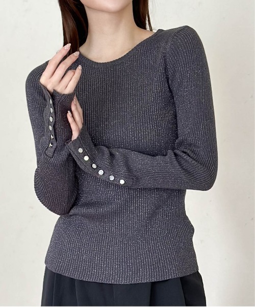 Per sist ence(パーシエンス)の「ラメリブシルバー釦クルーネックプルオーバー(Tシャツ/カットソー・レディース・ブラック/チャコールグレー/シルバー・FREE)」の20枚目の写真