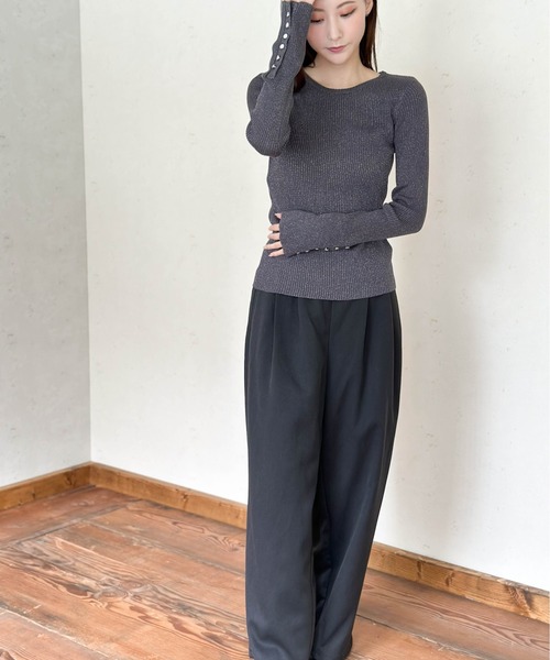 Per sist ence(パーシエンス)の「ラメリブシルバー釦クルーネックプルオーバー(Tシャツ/カットソー・レディース・ブラック/チャコールグレー/シルバー・FREE)」の22枚目の写真