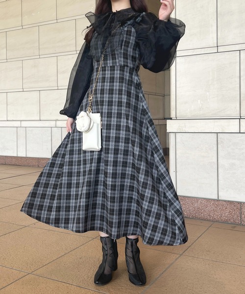 apres jour（アプレジュール）の「アソートチャーム付きキャミワンピース【ZOZOTOWN限定アイテム】（ワンピース・レディース・ブラック系その他2/グレイッシュベージュ/ブラウン系その他/ブラック系その他・X-LARGE/フリー/LARGE）」の7枚目の写真