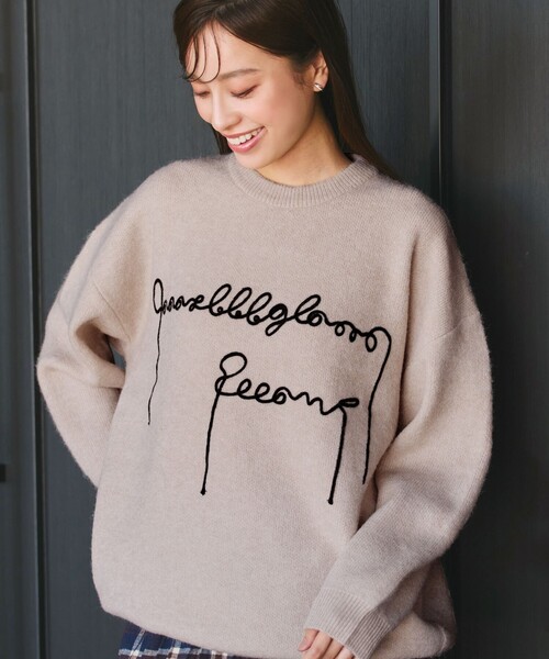 Tiaclasse(ティアクラッセ)の「テープ刺繍ロゴニットトップス(ニット/セーター・レディース・ブラック/ベージュ・FREE)」の7枚目の写真