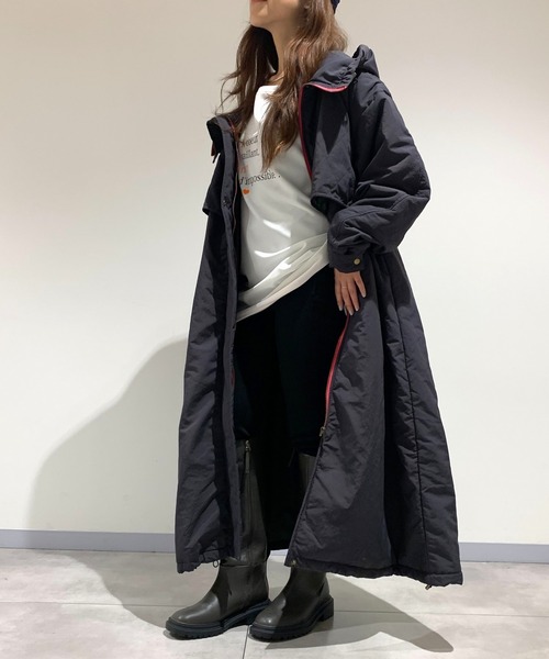 Q（キュー）の「フーディーパディングロングブルゾン（ブルゾン・レディース・カーキ/チャコールグレー・MEDIUM）」の20枚目の写真