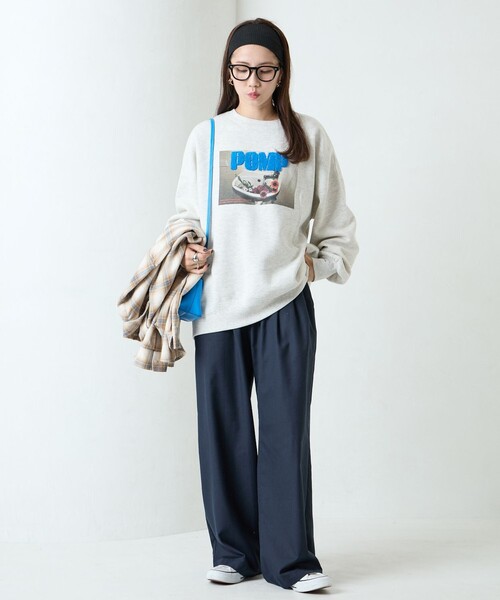 FREAK'S STORE（フリークスストア）の「限定展開　フラワー フォト × サガラ刺繍 裏起毛 スウェット（スウェット・レディース・ブラック/サックスブルー/オフホワイト/グレー・ﾌﾘ-）」の14枚目の写真