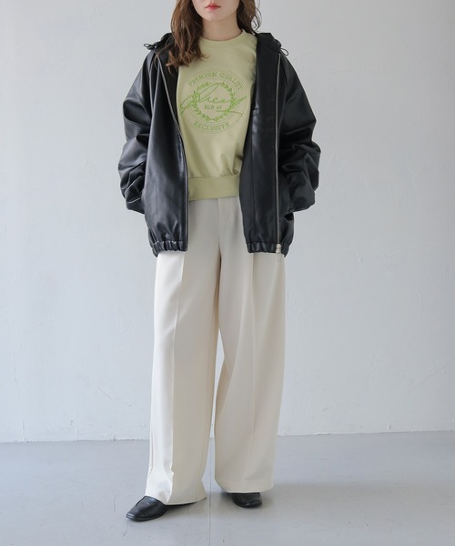 HER CLOSET(ハークローゼット)の「【HER CLOSET】サークルロゴ刺繍ロンT(スウェット・レディース・ライトグリーン/オートミール/ライトグレー系・FREE)」の18枚目の写真