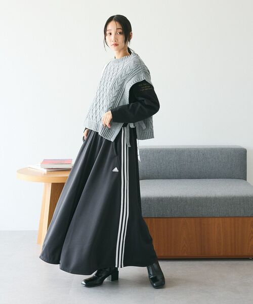 CRAFT STANDARD BOUTIQUE(クラフトスタンダードブティック)の「2WAYケーブルニットリボンベスト(ベスト・レディース・アイボリー/ブラック/グレー・FREE)」の7枚目の写真
