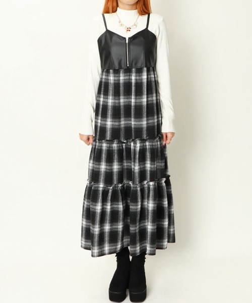 GORGE(ゴージ)の「合皮チェックキャミワンピース(ワンピース・レディース・レッド/ブラック・F)」の5枚目の写真