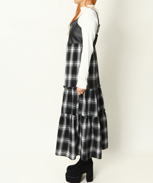 GORGE(ゴージ)の「合皮チェックキャミワンピース(ワンピース・レディース・レッド/ブラック・F)」の6枚目の写真
