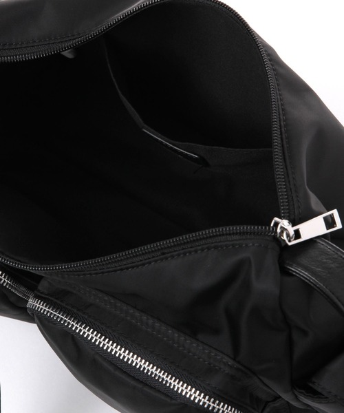 GLOBAL WORK（グローバルワーク）の「スペ軽4ポケ2WAYショルダー